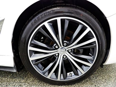Used 2017 INFINITI Q60 2.0t w/ Premium Plus Package 2.0T AWD/4WD image 20