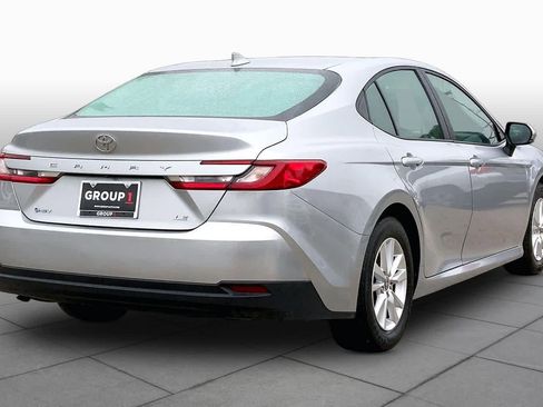 Used 2025 Toyota Camry LE FWD image 13