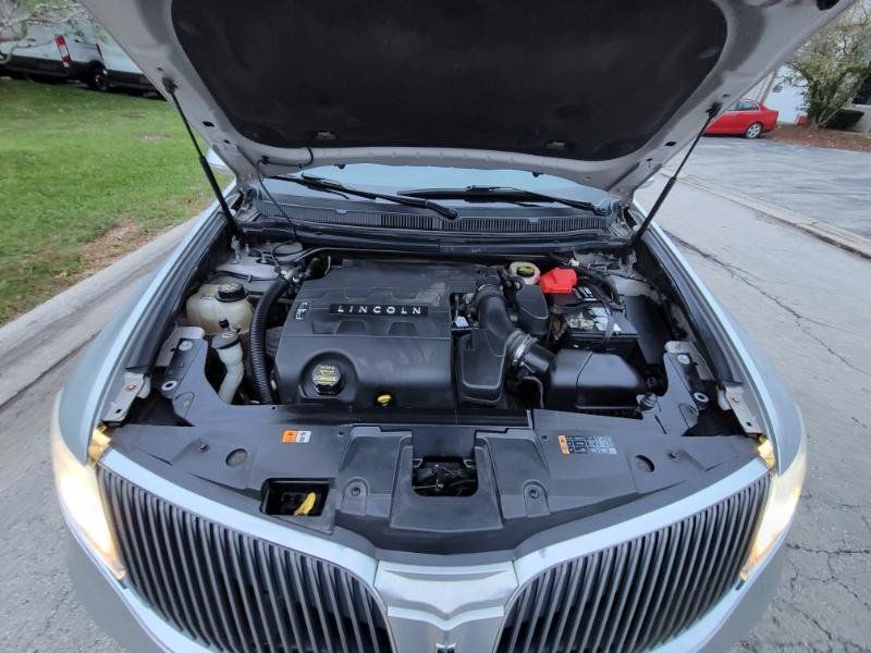 Used 2013 Lincoln MKT AWD image 69