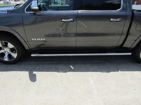 Used 2021 RAM 1500 Laramie AWD/4WD image 10