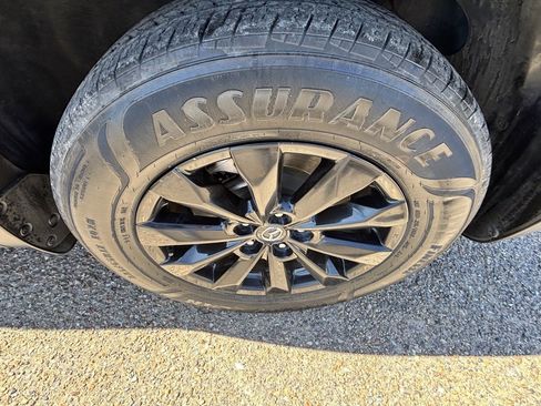 Used 2023 MAZDA CX-50 2.5 S w/ Preferred Plus Pkg image 8