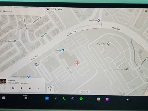 Used 2022 Tesla Model X Base image 42