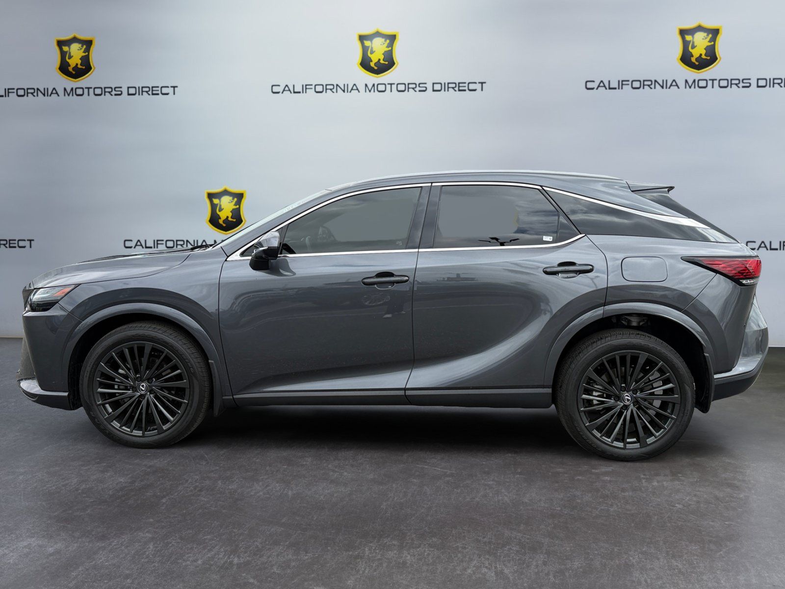 Used 2024 Lexus RX 350 Premium w/ Convenience Package FWD image 2