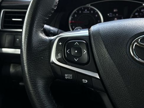 Used 2017 Toyota Camry SE FWD image 15