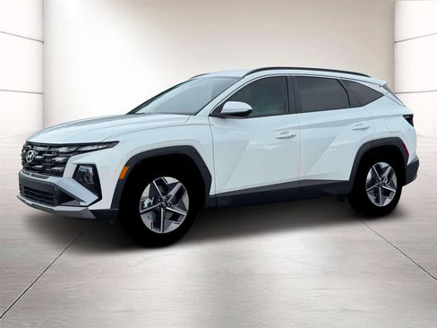 Used 2026 Hyundai Tucson SEL Plus FWD image 2