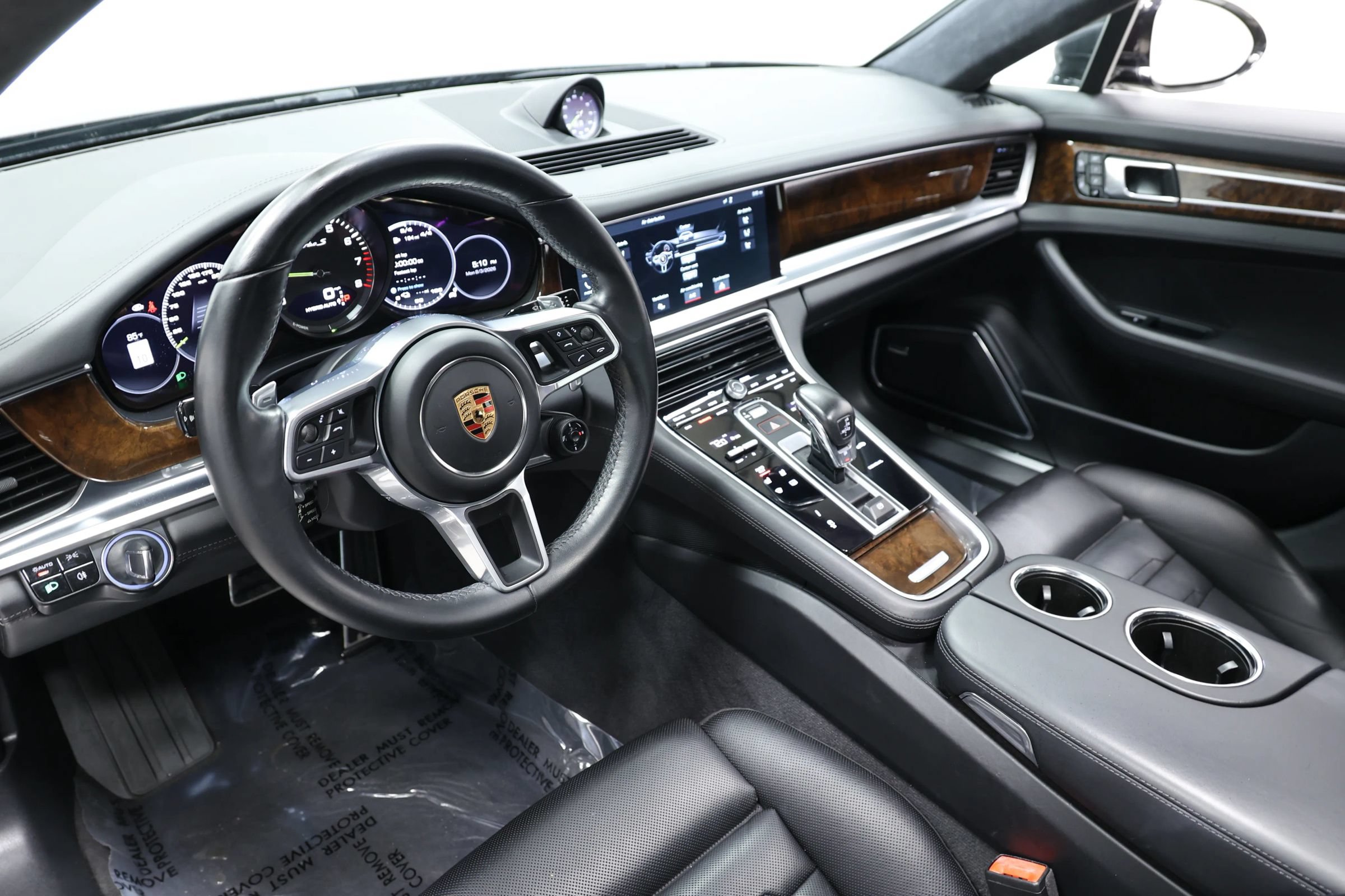 Used 2018 Porsche Panamera Turbo S Executive w/ Assistance Package AWD/4WD image 2