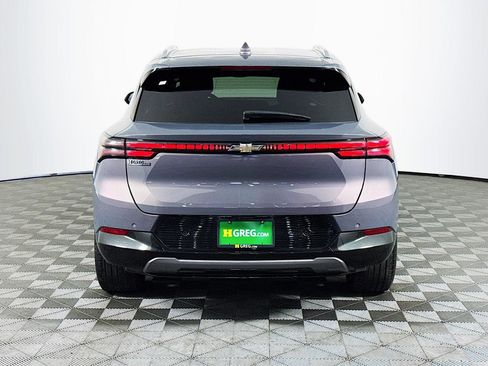 Used 2024 Chevrolet Equinox EV LT image 8