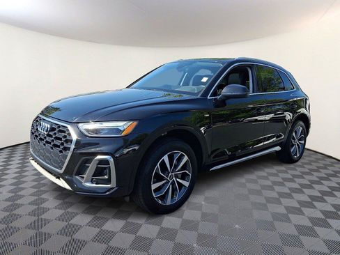 Used 2023 Audi Q5 2.0T Premium Plus w/ Premium Plus Package AWD/4WD image 3