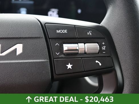 Used 2025 Kia K4 FWD image 24
