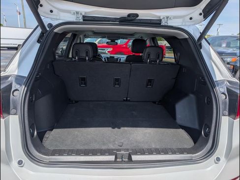 Used 2018 Chevrolet Equinox Premier image 22