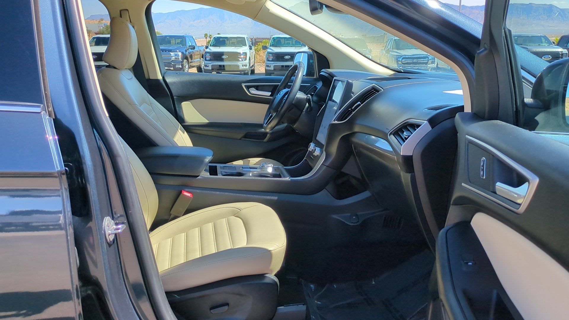 Used 2023 Ford Edge SEL w/ Convenience Package AWD/4WD image 22