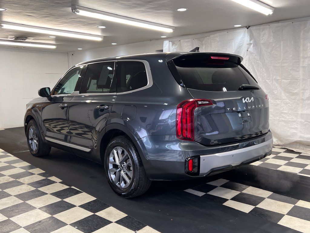 Used 2023 Kia Telluride LX AWD/4WD image 8