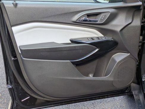 New 2026 Chevrolet Trax LT image 12