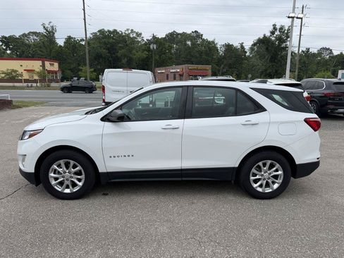 Used 2020 Chevrolet Equinox LS FWD image 8