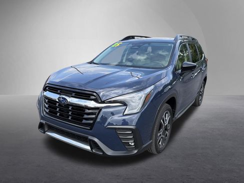 Used 2025 Subaru Ascent Limited w/ Popular Package #2 AWD/4WD image 8