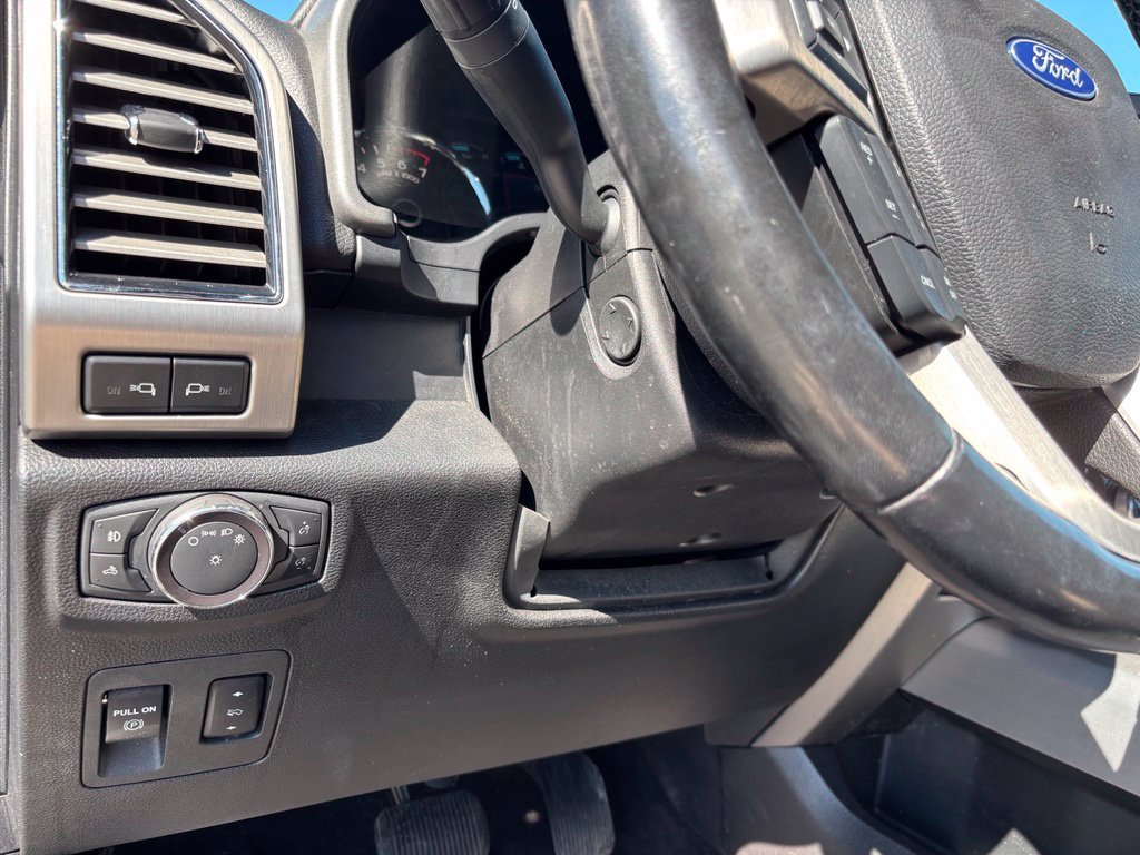 Used 2019 Ford F150 Platinum w/ Equipment Group 701A Luxury AWD/4WD image 37