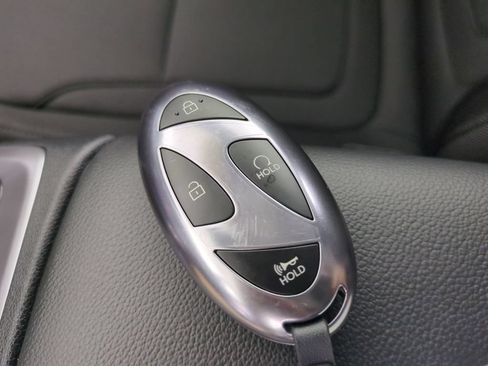 Used 2025 Hyundai Tucson SE FWD image 36