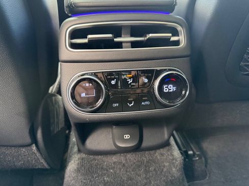 Used 2025 Genesis Electrified GV70 w/ Prestige Package AWD/4WD image 21