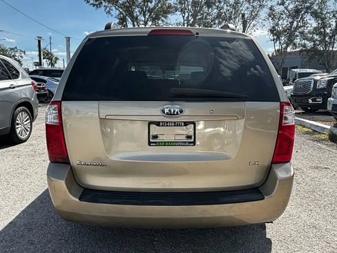 Used 2008 Kia Sedona LX image 7