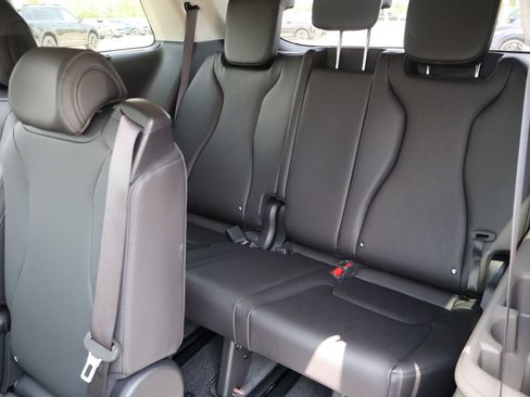 New 2026 Kia Carnival EX FWD image 14