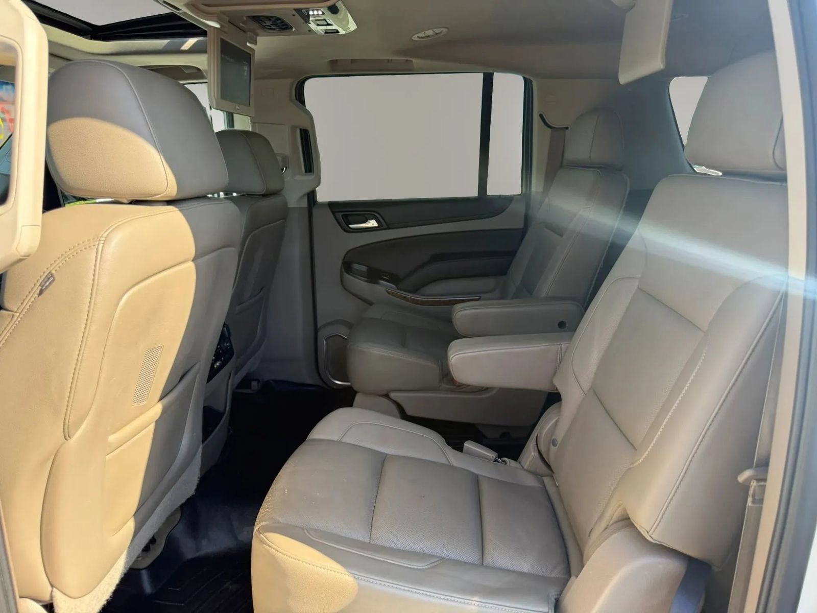 Used 2015 Chevrolet Suburban LTZ AWD/4WD image 37