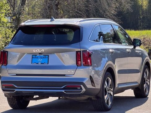 Used 2023 Kia Sorento SX Prestige AWD/4WD image 5