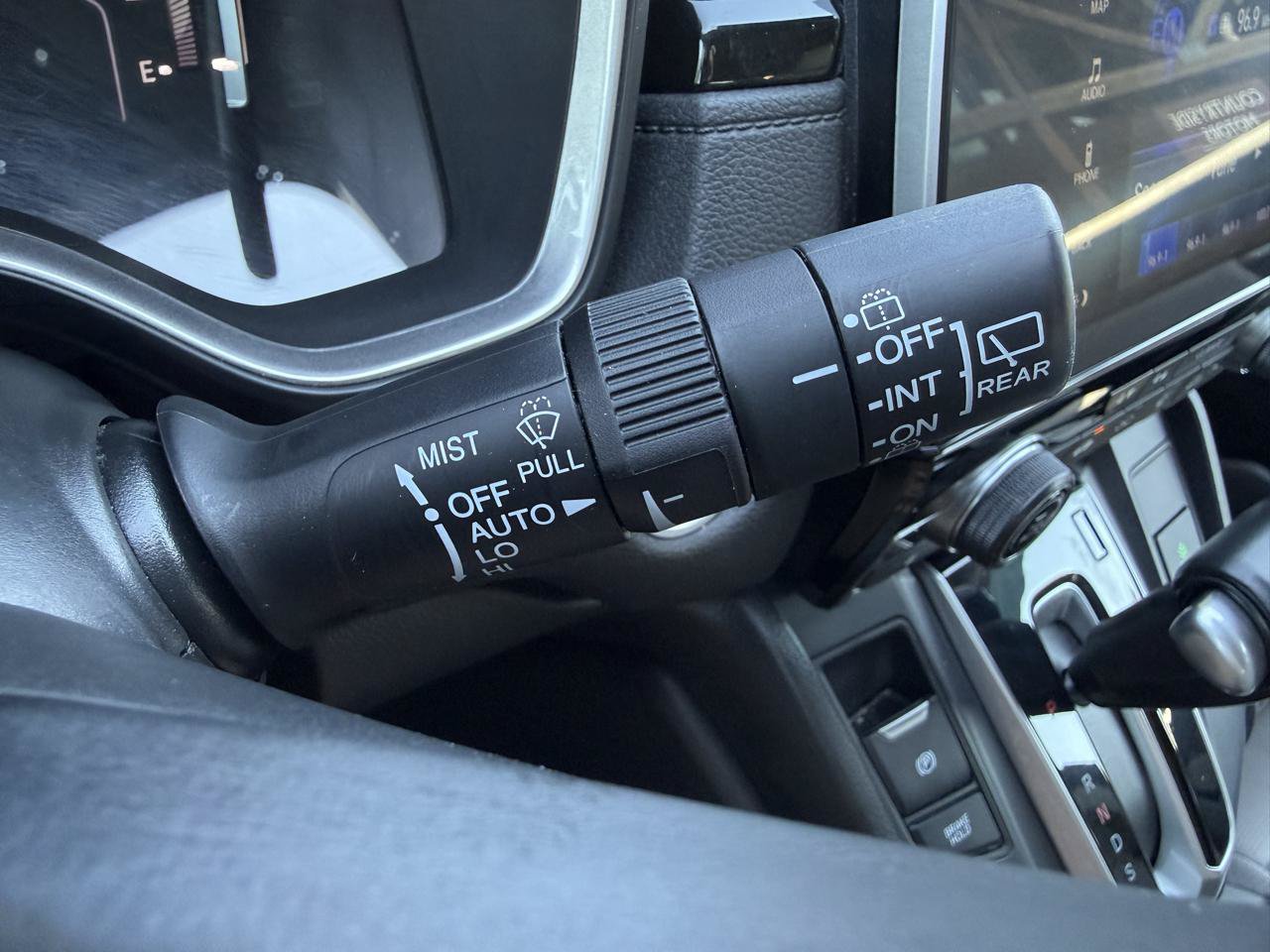 Used 2018 Honda CR-V Touring image 27