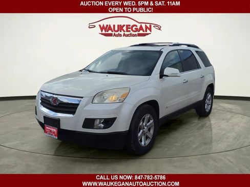 Used 2008 Saturn Outlook XR w/ Premium Trim Package FWD image 1