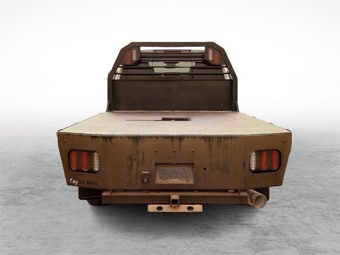 Used 2024 Chevrolet Silverado 2500 LT w/ Convenience Package image 9