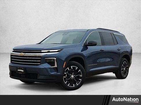 New 2026 Chevrolet Traverse LT w/ Sun and Wheel Package image 1