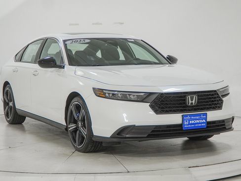 Used 2025 Honda Accord Sport image 14