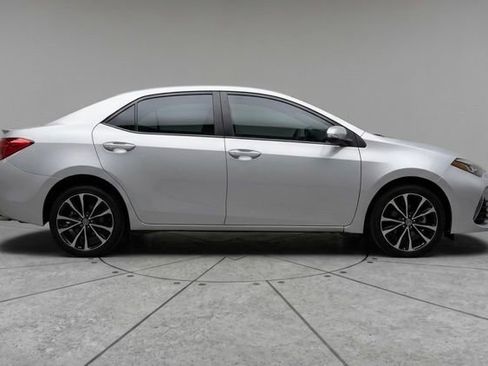 Used 2018 Toyota Corolla SE w/ Carpet Mat Package (TMS) FWD image 4