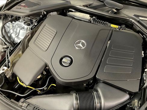 Used 2025 Mercedes-Benz E 350 Sedan w/ Driver Assistance Package image 31