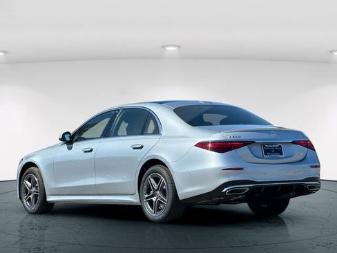 New 2025 Mercedes-Benz S 580 4MATIC Sedan image 4