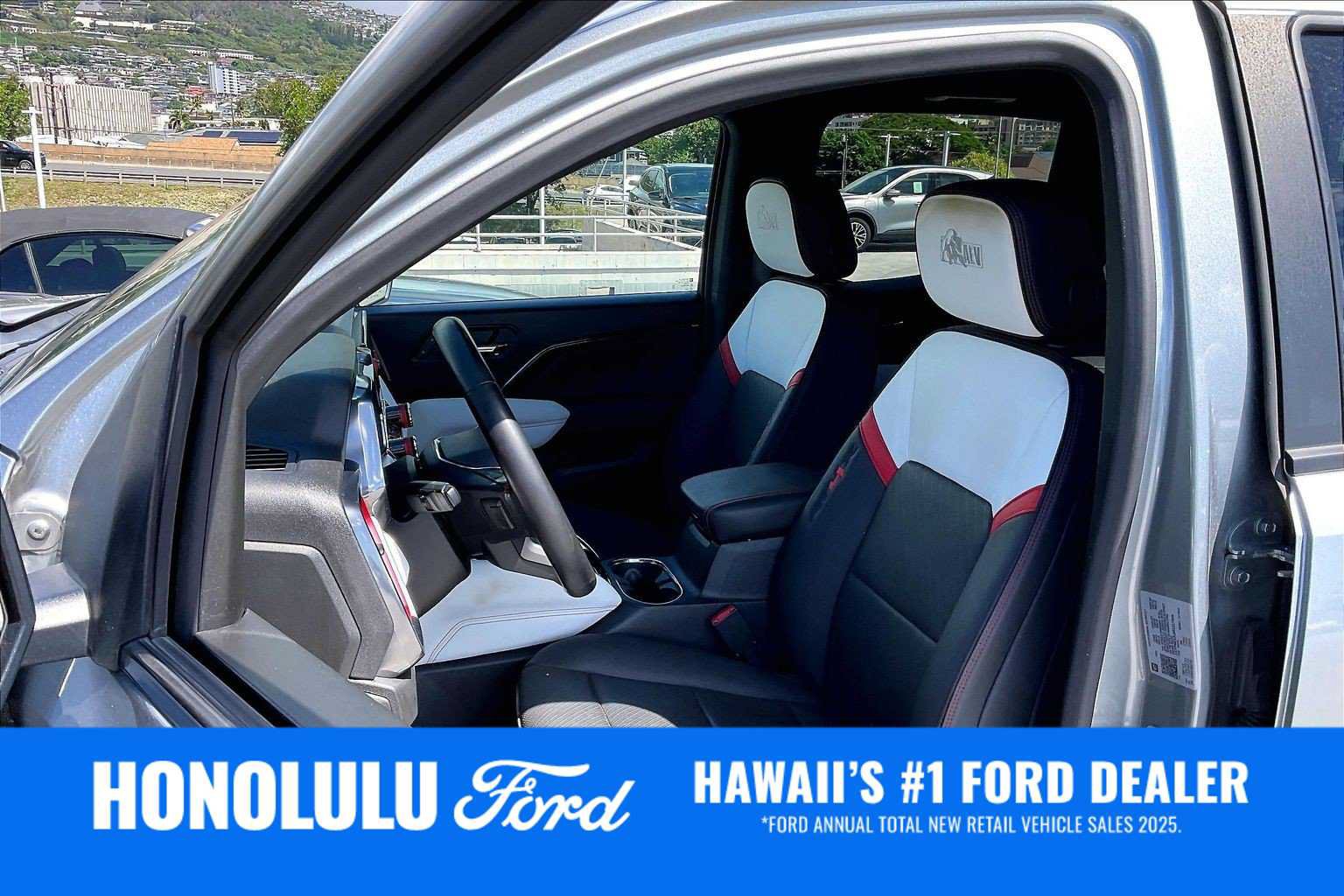 Used 2024 GMC Canyon AT4X w/ AT4X AEV Edition AWD/4WD image 11