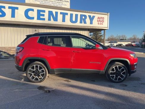 Used 2018 Jeep Compass Limited w/ Navigation Group AWD/4WD image 16