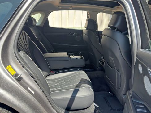 Used 2021 Genesis G80 2.5T w/ Prestige Package RWD image 42