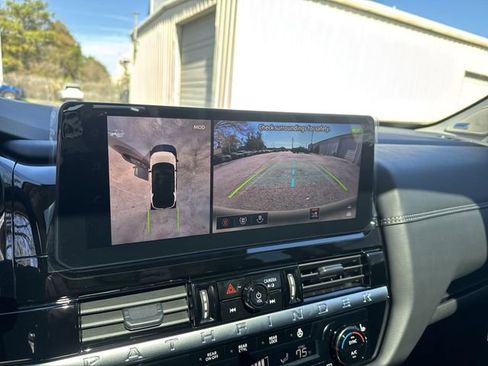 New 2026 Nissan Pathfinder Platinum w/ Cargo Package image 23