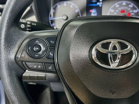 Used 2025 Toyota Corolla LE FWD image 18