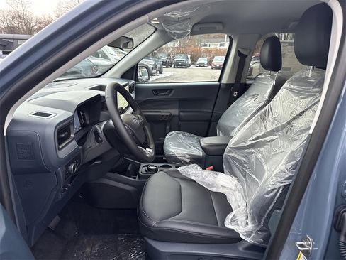 New 2026 Ford Maverick Lariat w/ Black Appearance Package image 18