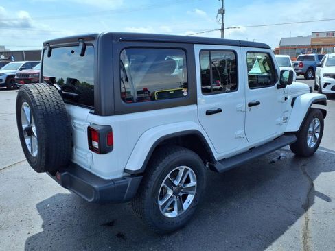Used 2021 Jeep Wrangler Unlimited Sahara w/ Cold Weather Group image 4