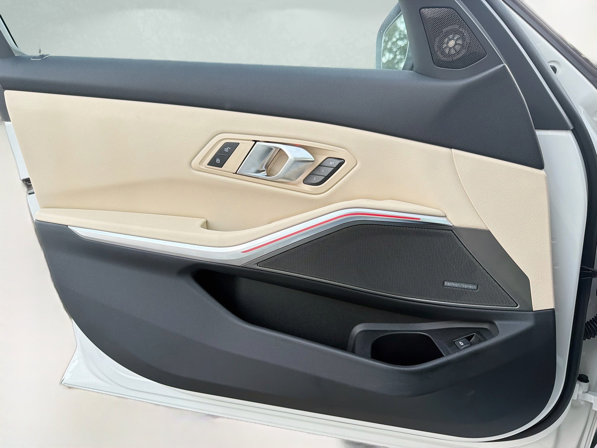 New 2026 BMW 330i Sedan w/ Premium Package RWD image 22
