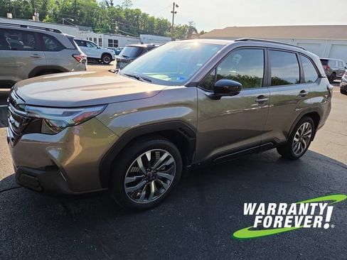 Used 2025 Subaru Forester Touring AWD/4WD image 3