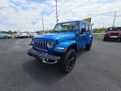 Used 2023 Jeep Wrangler Unlimited Sahara w/ Cold Weather Group