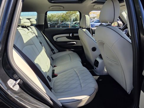 Used 2024 MINI Cooper Clubman S w/ Signature Upholstery Package FWD image 16