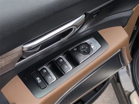 Used 2020 Kia Telluride SX w/ SX Prestige Package image 17