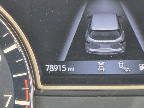 Used 2019 Nissan Pathfinder Platinum image 29