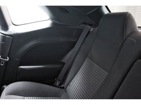 Used 2022 Dodge Challenger R/T image 9