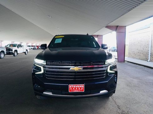 Used 2022 Chevrolet Tahoe LT w/ Luxury Package image 2