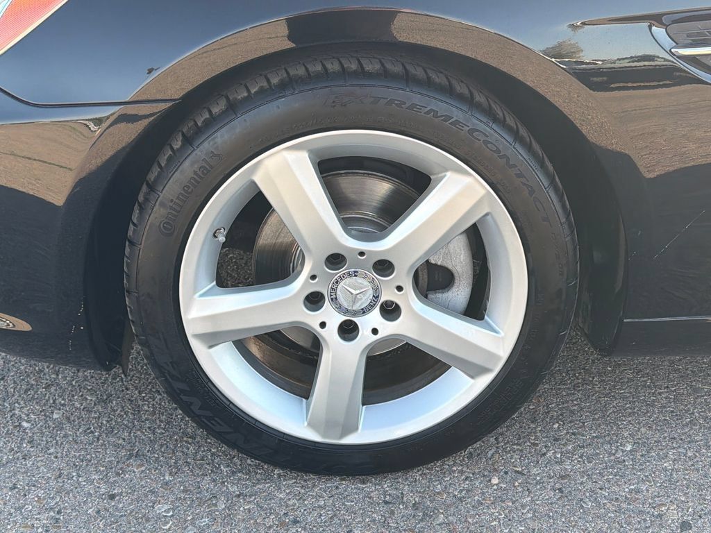 Used 2012 Mercedes-Benz SLK 250 image 26